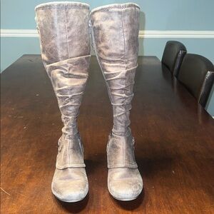 Shan Women’s Knee-High Suede Boots Size 8 | 17” Tall